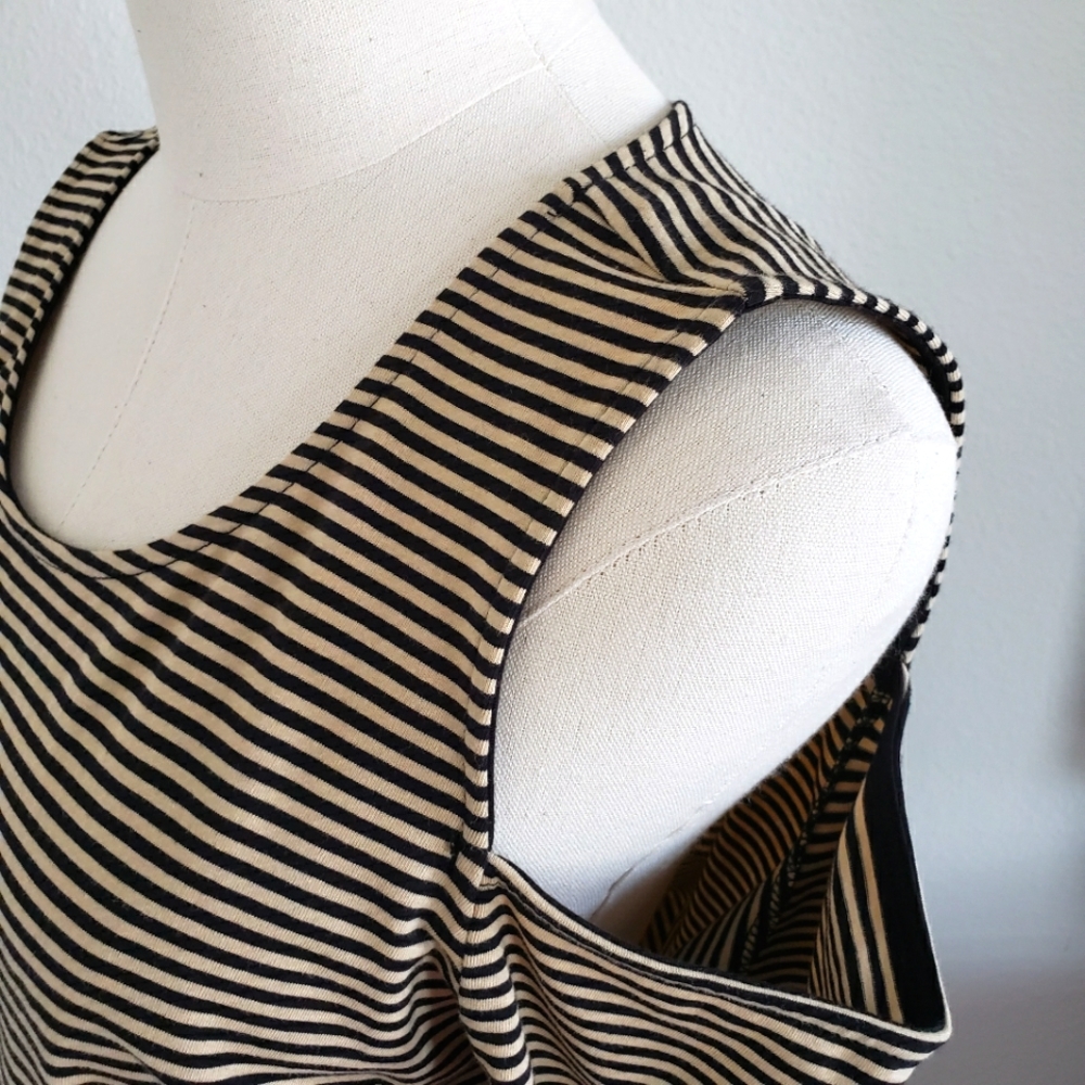 MICHAEL KORS Cold Shoulder Striped Short Sleeve Top—NWT—L - Picture 2 of 11